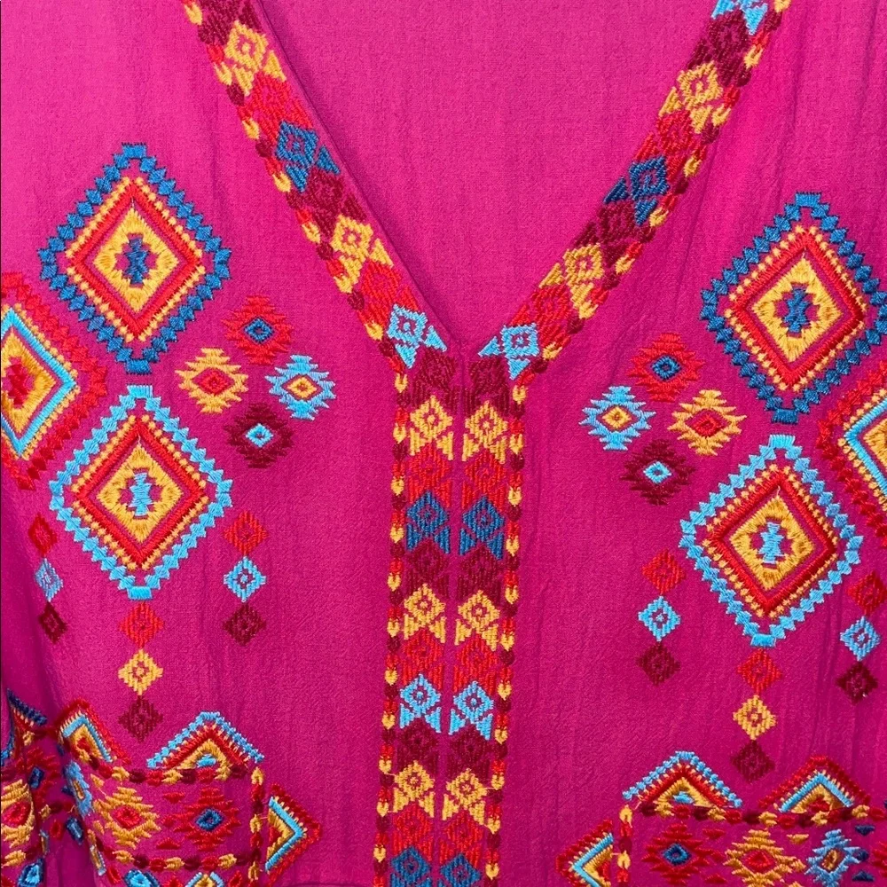 Savanna Jane Vibrant Pink Tunic with Colorful Embroidery NWT 1X. - Picture 4 of 7
